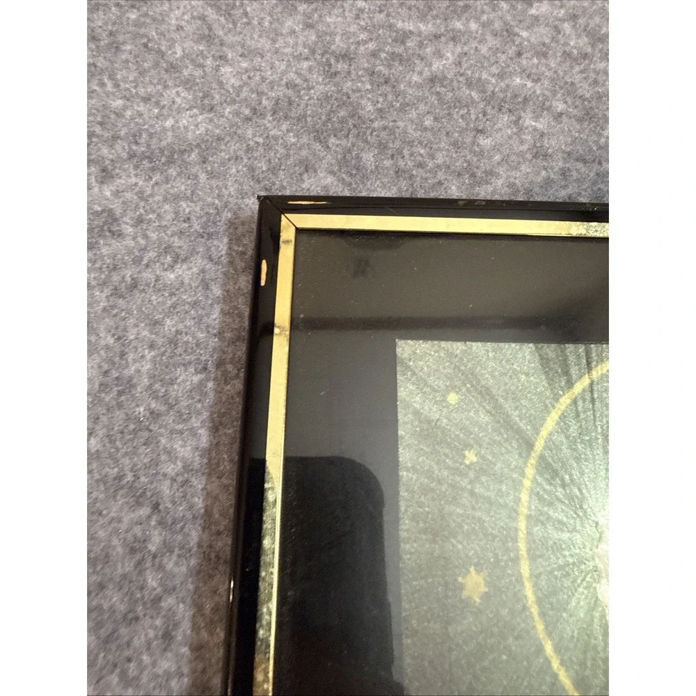 Madonna And Child  Framed Art Shimmer Details 8/10